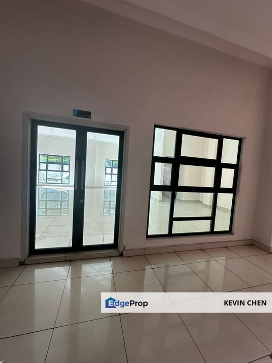 Lake Vista Residence Ground Floor Shop For Rent, Selangor, Batu 9th Cheras