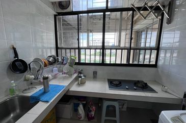 1 Petaling Residences and Commerz