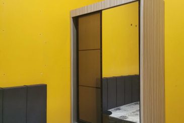 Evergreen Park Acorn and Hazel