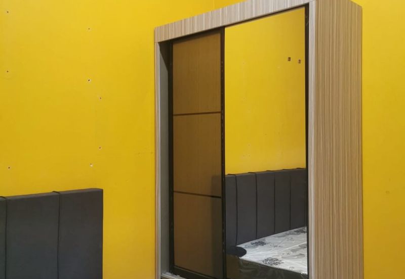 Evergreen Park Acorn and Hazel