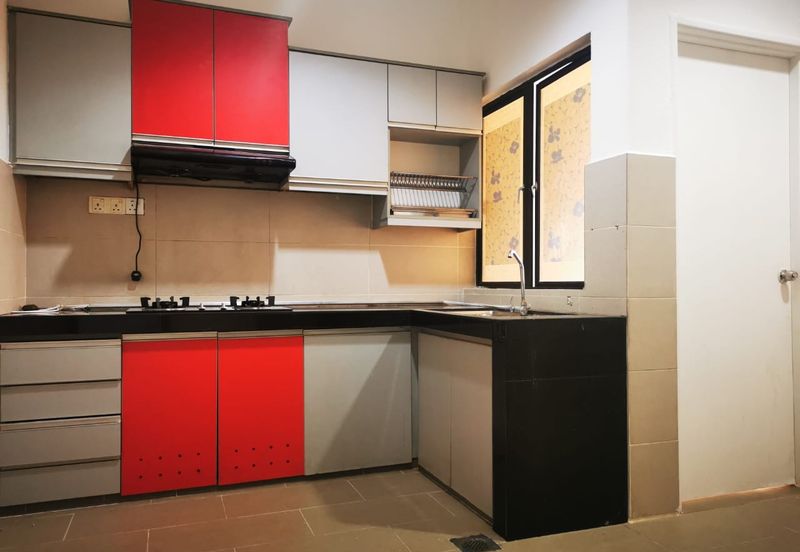 Evergreen Park Acorn and Hazel