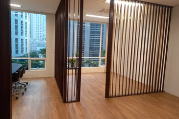 Soho Suites KLCC Office Unit For Sale