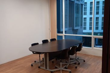 Soho Suites KLCC Office Unit For Sale