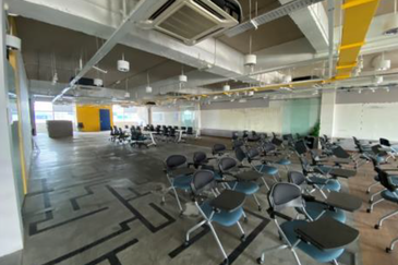 Leisure Commerce Square