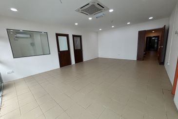 Jalan Trus, Bandar Johor Bahru