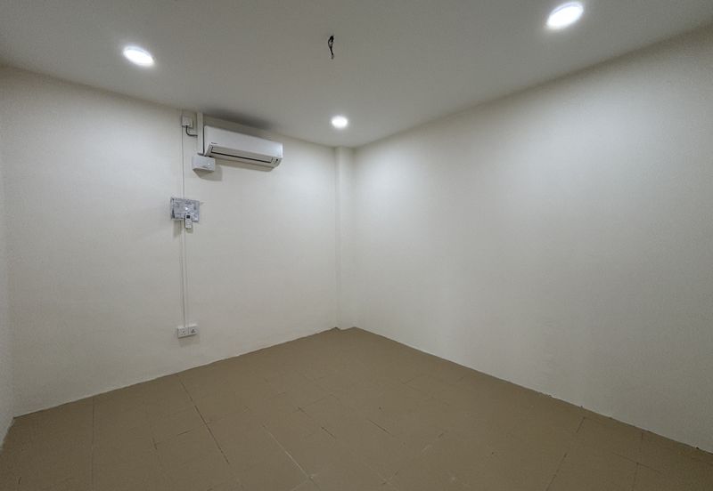 Jalan Trus, Bandar Johor Bahru