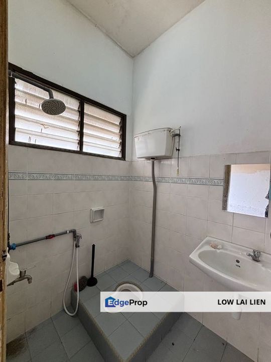 Taman Wawasan Pusat Bandar Puchong 2-Storey Terrace House for Sale, Selangor, Puchong