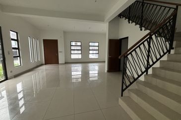 Elemence Denai Alam Cluster House