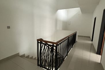 Elemence Denai Alam Cluster House