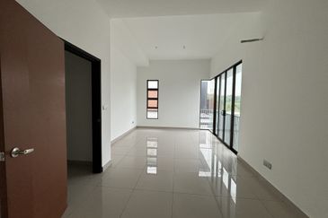 Elemence Denai Alam Cluster House