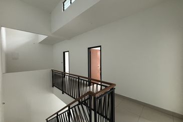 Elemence Denai Alam Cluster House