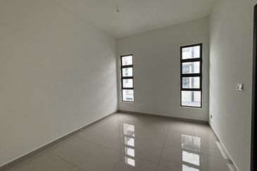 Elemence Denai Alam Cluster House