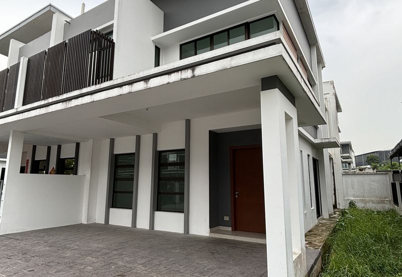 Elemence Denai Alam Cluster House