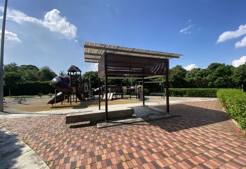 Elemence Denai Alam Cluster House