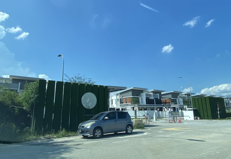 Elemence Denai Alam Cluster House