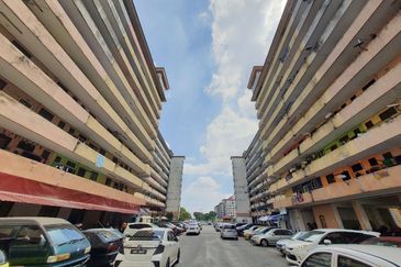 Pangsapuri Seri Perantau