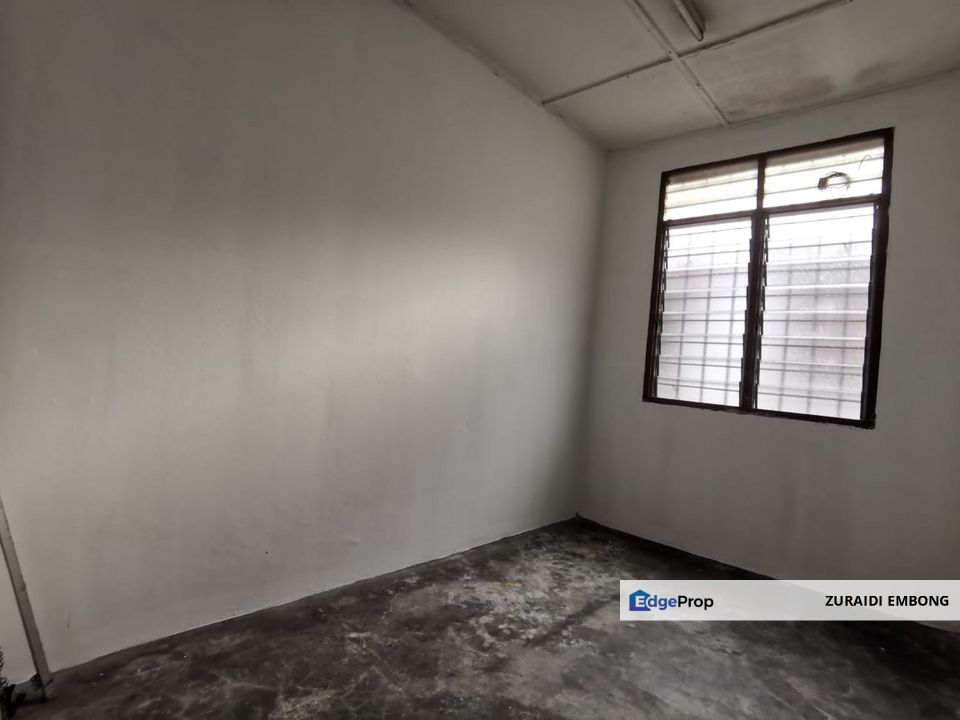 FREEHOLD  Bandar Kinrara  BK4 Puchong  Single Storey  Not facing other house, Selangor, Bandar Kinrara Puchong