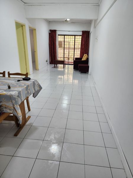 FOR RENT / UNTUK DI SEWA Ixora Apartment Taman Wangsa Permai Bandar Sri Damansara Kepong Kuala Lumpur Renovated With Kitchen Cabinet and FREE Internet, Kuala Lumpur, Kepong