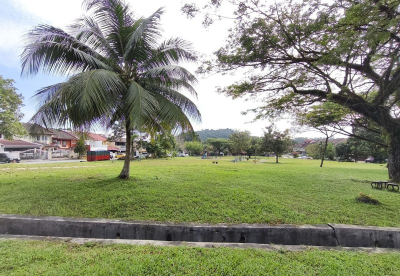 Taman Saujana Puchong