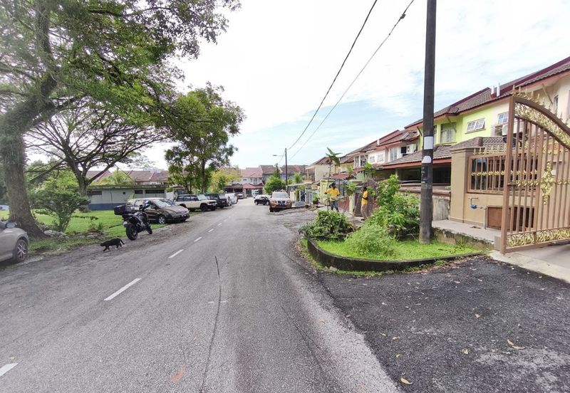 Taman Saujana Puchong