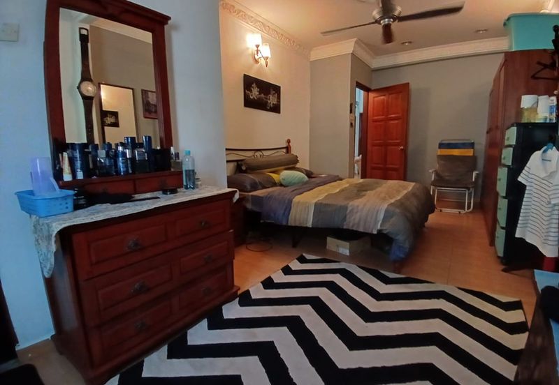 Taman Saujana Puchong