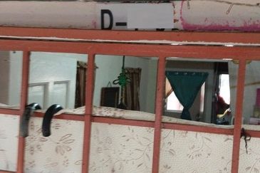 FOR SALE / UNTUK DIJUAL Pangsapuri Melur Taman Bukit Kinrara Puchong