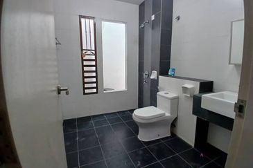 NILAI IMPIAN (LAMAN DELFINA)