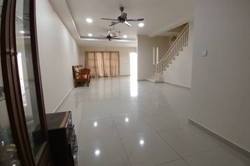 NILAI IMPIAN (LAMAN DELFINA)