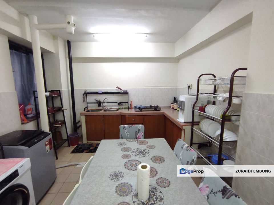 FOR SALE BAYU TASIK CONDOMINIUM, BANDAR SRI PERMAISURI, CHERAS, END LOT, RUMAH CANTIK SELESA DAN LUAS JUGA RENOVATED , Kuala Lumpur, Cheras