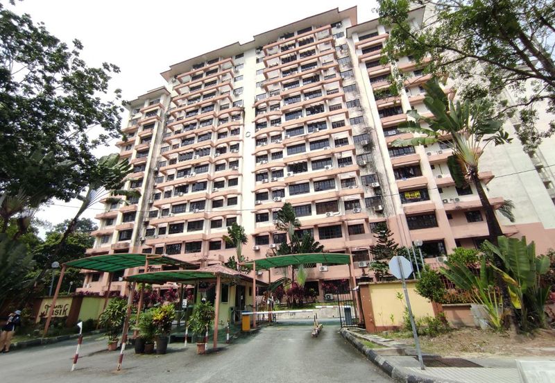 Bayu Tasik Condominium