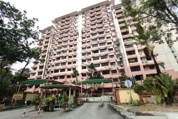 Bayu Tasik Condominium