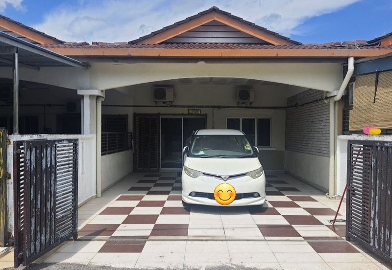 Taman Dato Hormat, Telok Panglima Garang