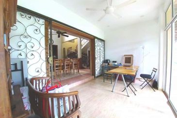 For Sale  2 Storey Bungalow (Corner) Bukit Jelutong Shah Alam