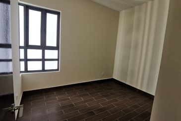 Aura Residence @ Precint 8