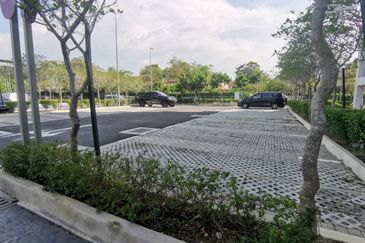 Aura Residence @ Precint 8