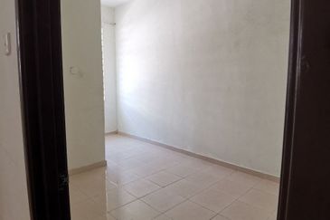 TAMAN SRI PINANG (LABU)