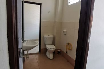 TAMAN SRI PINANG (LABU)