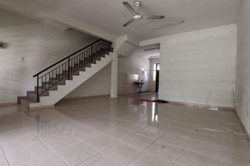 TAMAN SRI PINANG (LABU)