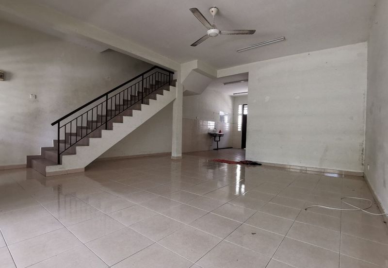 TAMAN SRI PINANG (LABU)