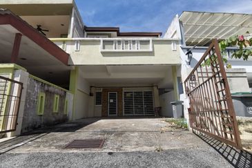 TAMAN SRI PINANG (LABU)