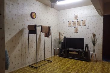 Flat PKNS, Seksyen 24