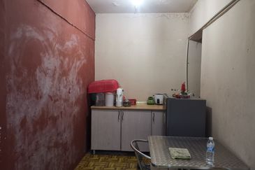 Flat PKNS, Seksyen 24