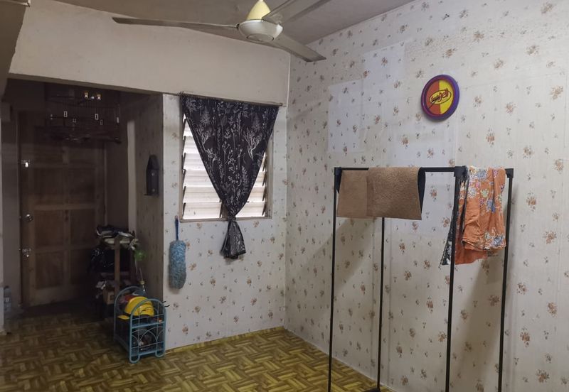 Flat PKNS, Seksyen 24