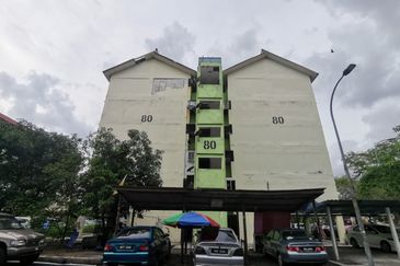 Flat PKNS, Seksyen 24