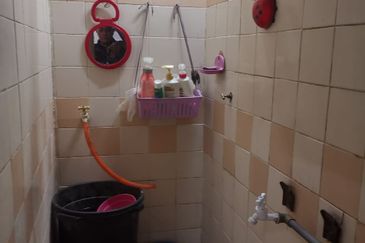 Flat PKNS, Seksyen 24