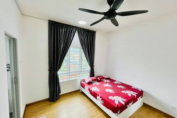 FOR SALE  Residensi Anggerik Wira Hulu Langat, Selangor. UNBLOCK VIEW & Fully Furnished Apartment