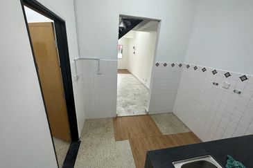 Jalan Bunga Cempaka 14