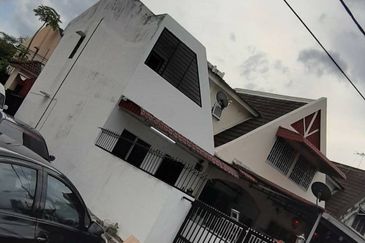 Jalan Bunga Cempaka 14