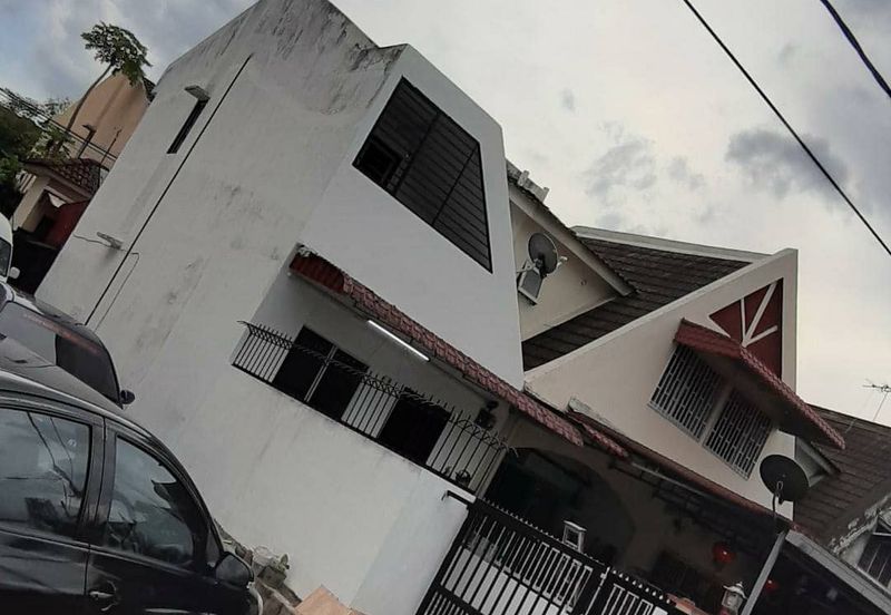 Jalan Bunga Cempaka 14