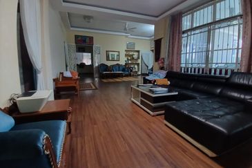 TAMAN ANGGERIK UTAMA